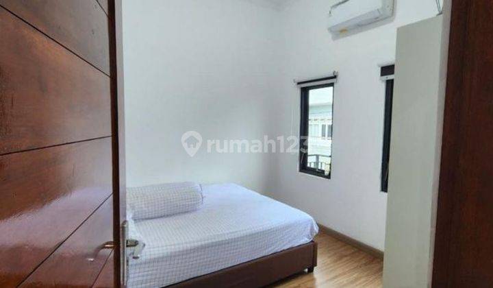 For monthly rent, 2-story house in Sesetan area, South Denpasar, fully furnished 2