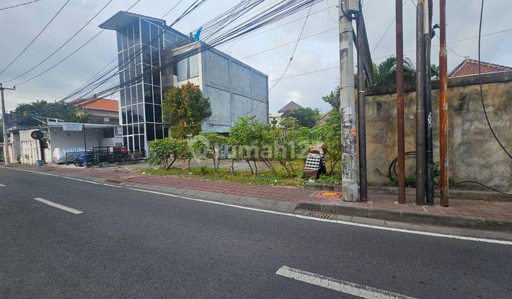 3 Are Land for Sale in Seminyak Area  1