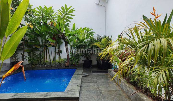 Villa unfurnsihed seminyak area for yearly rental  1