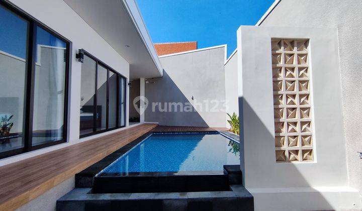 Unfurnished twin villa Canggu Berawa  2