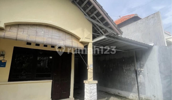 In a Jimbaran Rented Empty House