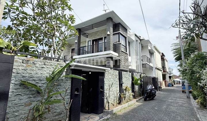 Semi Villa House in South Pemogan 2