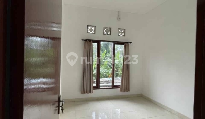 Rumah Dua Lantai Kesiman 2