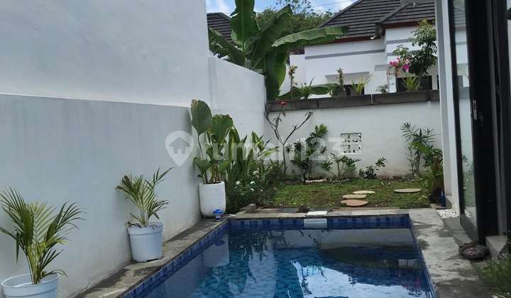 Rumah Semi Villa Area Nusa Dua