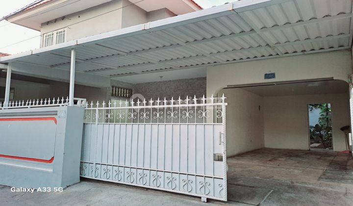 For Rent Semi Furnished House in Imam Bonjol Area 1