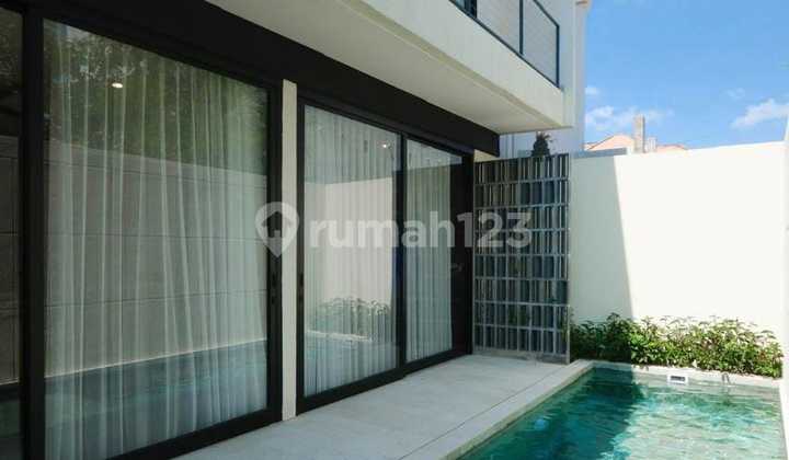 New Villa in Banjar Semer Kerobokan Close to Canggu and Seminyak