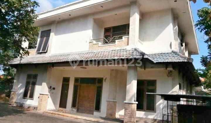 Land for Sale with Free House Bonus in Jimbaran, Petasikan Street Near McDonald's