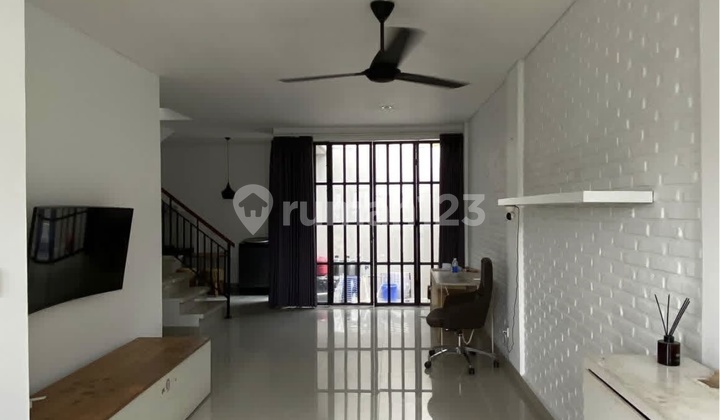 Rumah Semi Furnished Disewakan di Kawasan Bebas Banjir dan Dekat dengan Kerobokan 2