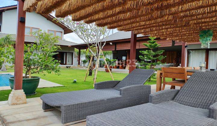 Beautiful Villa With Big Garden Babakan Canggu 2