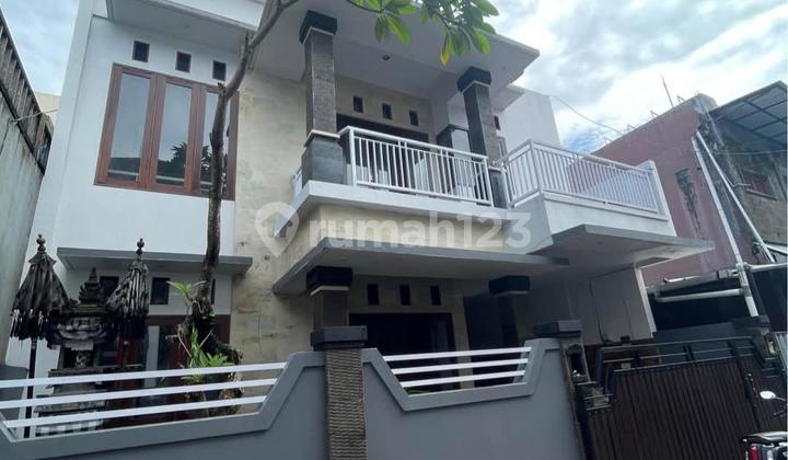 Modern-style House For Sale or Rent in a Quiet and Safe Residential Area of Buduk Near Canggu