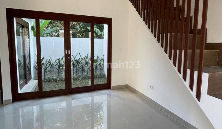 New House In One Gate System Housing Kerobokan Area 1