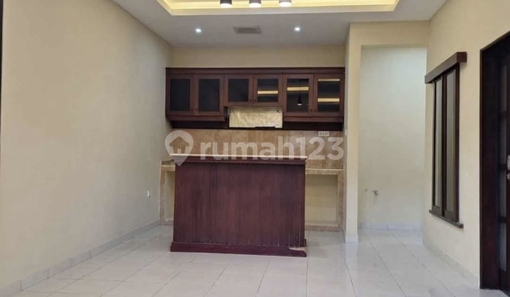 Minimalist House Garden Griya Jimbaran 2