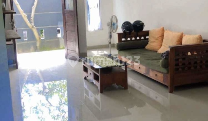 Rumah Semi Villa Batu Bulan Banjar Sasih Rumah Semi Villa Batu Bulan Banjar Sasih