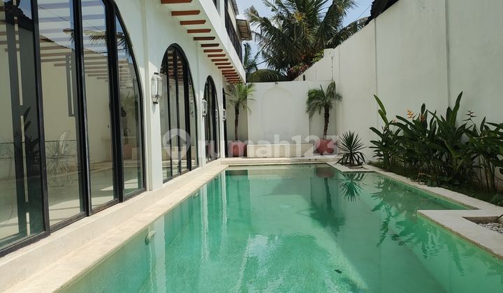 Modern Mediterranean-style Villa For Rent - Pererenan