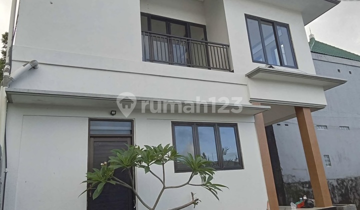 Rumah 2 Lantai Cocok untuk Rumah Tinggal atau Kantor 2