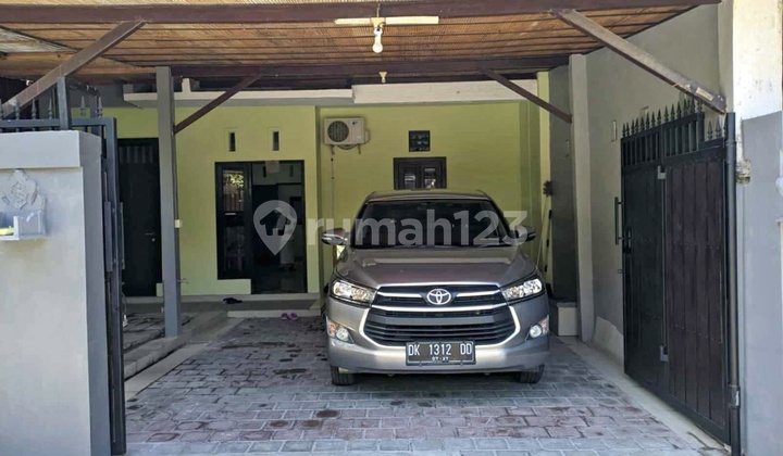 Dikontrakkan Rumah Dua Lantai Dengan Lingkungan Nyaman Dan Pemandangan Hijau Dikontrakkan Rumah Dua Lantai Dengan Lingkungan Nyaman Dan Pemandangan Hijau