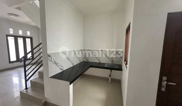 Rumah Dua Lantai Tukad Batanghari Dekat Renon 2
