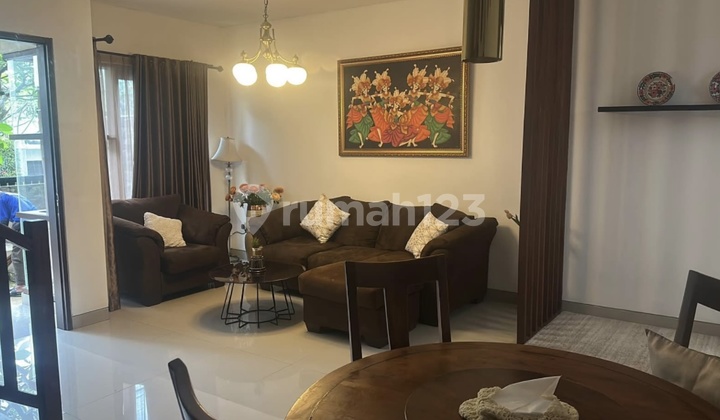 Disewakan Rumah 2 Lantai Denpasar Barat Disewakan Rumah 2 Lantai Denpasar Barat