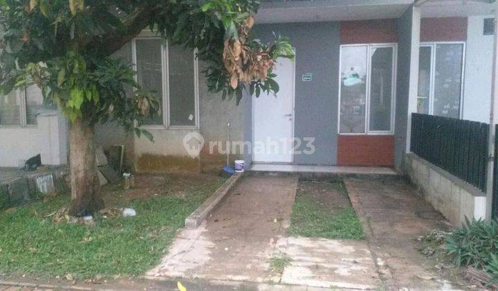 Rumah Mungil Nempel Stasiun Cisauk  2