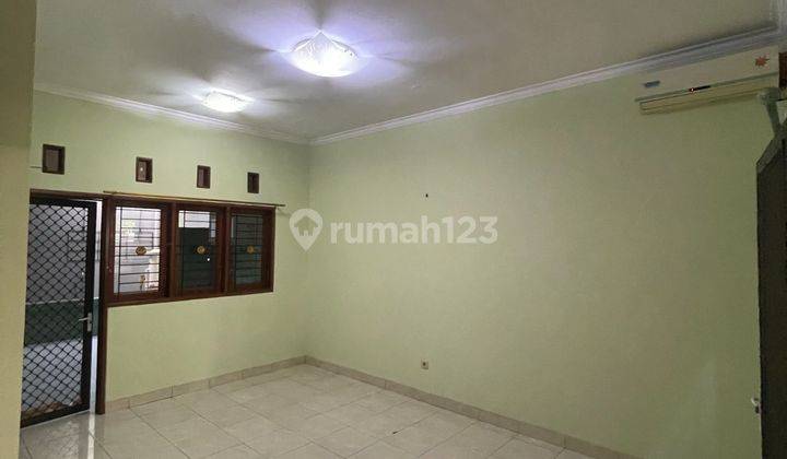 Rumah Cantik Minimalis  di Villa Galaxy 2