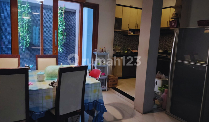 Neat and Ready-to-Occupy House in Dukuh Zamrud, Bekasi 2