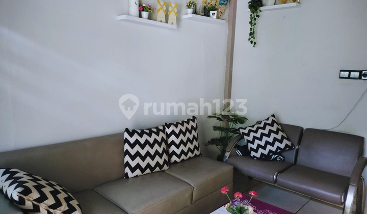 Neat and Ready-to-Occupy House in Dukuh Zamrud, Bekasi 1