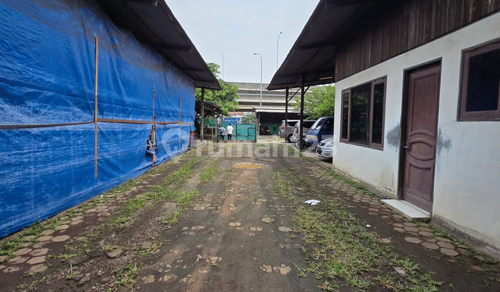 Former Workshop Land Suitable for Business or Warehouse on Jl Raya Kalimalang, West Bekasi.
