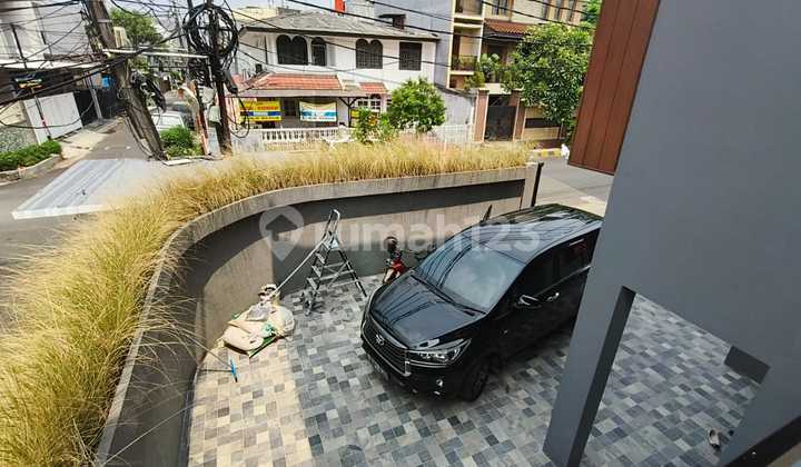 Corner House Near Kopi Joni Kelapa Gading North Jakarta 2