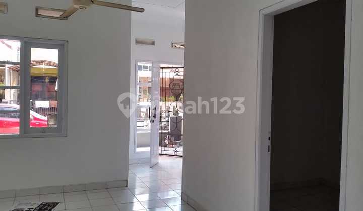 Di Sewakan Rumah 2 Lantai Dalam Cluster Taman Harapan Baru Bekasi 4