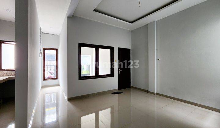 Dijual Rumah Baru Pelindo 2 Marunda, 2 Lantai, Asri Banyak Taman 1