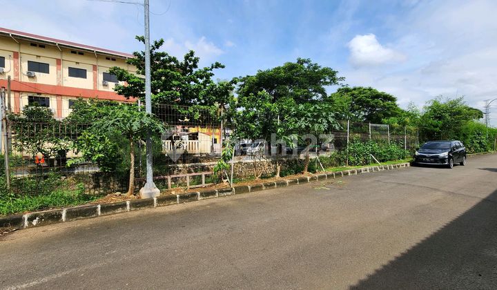 For Sale: Beautiful Spacious Metland Cakung House, Near Toll Road, Flood-Free 2