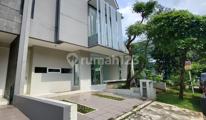 Rumah Cozy Nyaman Desain Moden Akses Cepat di Discovery Bintaro Jaya SC-16056 Rumah Cozy Nyaman Desain Moden Akses Cepat di Discovery Bintaro Jaya SC-16056