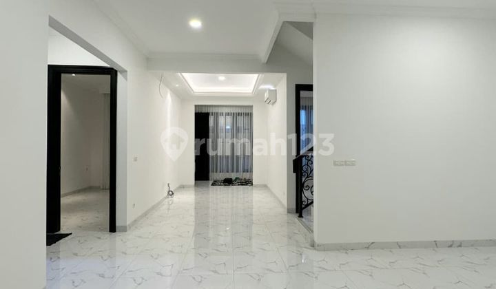 Brand New American Classic House in Bintaro Tangsel Af-16834