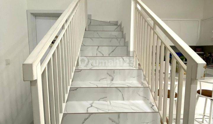 Rumah 2 Lantai Siap Huni Modern Style di Kencana Loka BSD GB16184 2