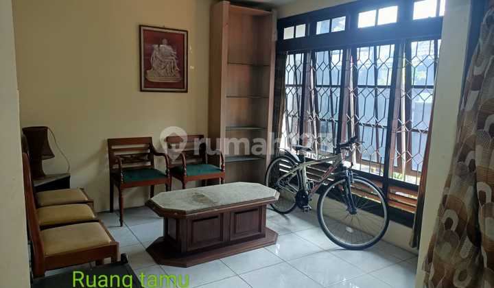 House Near Unpam in Pamulang Tangsel Af-16898