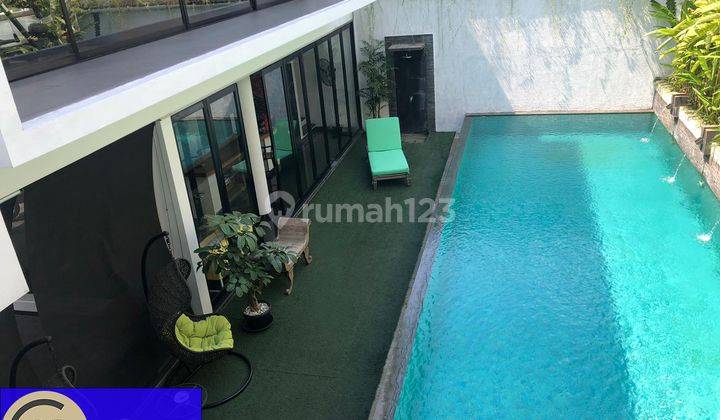 Rumah Mewah Ada Swimming Pool di Sektor 7 Bintaro Wd 5171 Rs 1