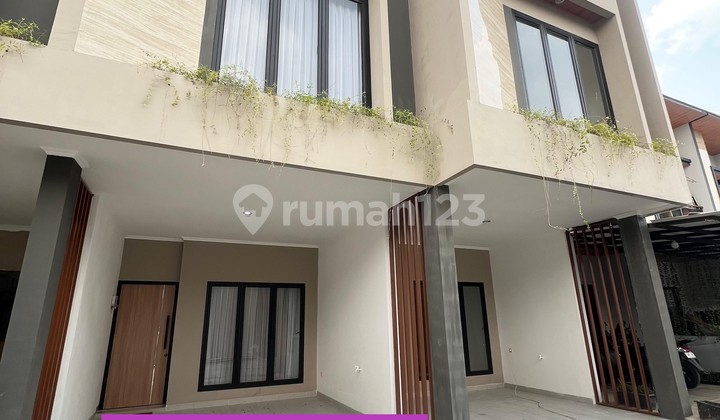 Rumah Modern Fully Furnished 2 Lantai Dalam Cluster Pesanggrahan Jaksel GB-17346 Rumah Modern Fully Furnished 2 Lantai Dalam Cluster Pesanggrahan Jaksel GB-17346