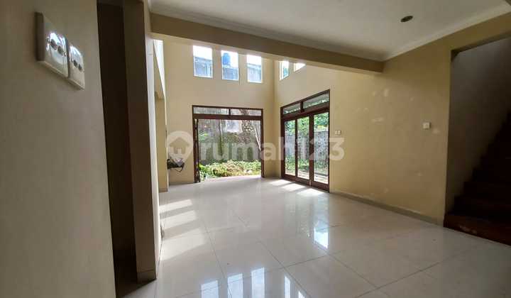 Rumah Bagus Ruangan Lebar Minimalis di River Park Bintaro GB-16710 2
