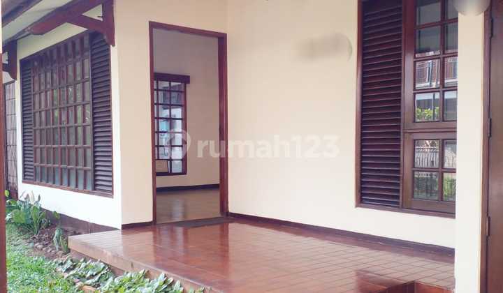 Luxury House at Affordable Price in Sector 1 Bintaro Jaya Near UT Station 2