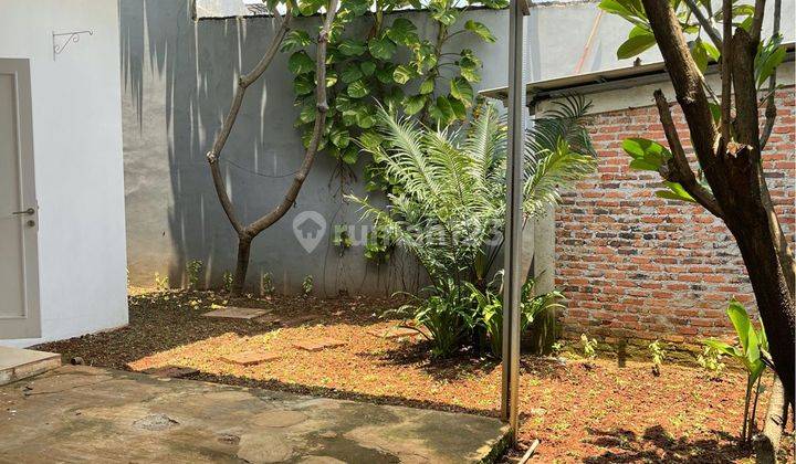 Rumah Tinggal Siap Huni Dekat Upj Bintaro 2