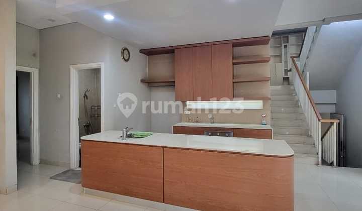 Luxury 2-Story Ready-to-Occupy House in Kebayoran Bintaro Cluster SC-14890 2
