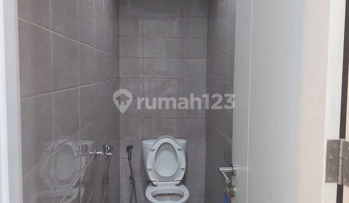 Dijual Cepat Rumah Modern 2 Lantai di Cluster Discovery Bintaro Jaya UT-15782 2