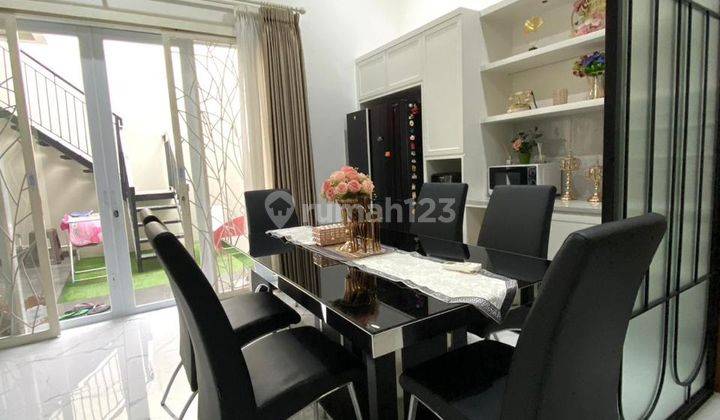 Rumah 2 Lantai Siap Huni Modern Style di Kencana Loka BSD GB16184 1