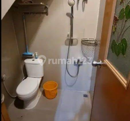 Rumah 2 Lantai Fully Furnished Di Graha Raya 2