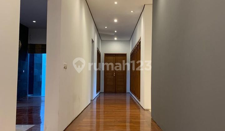 Rumah Mewah 2 Lantai Modern Dijual Cepat di River Park Bintaro Jaya NY-17082 2