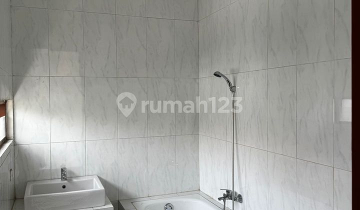 Rumah Modern Minimalis Siap Huni di Bintaro Wt-17600 2