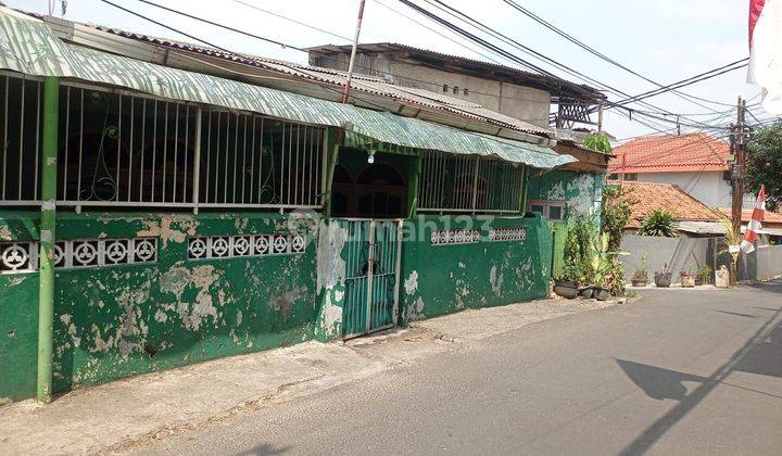 Rumah Mewah 2 Lantai Dengan Kolam Renang di Pasar Minggu Jakarta 1