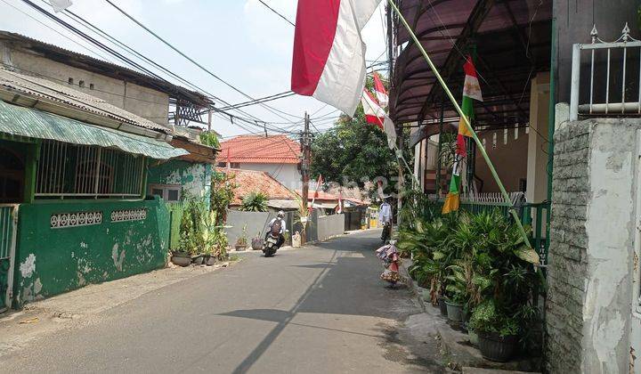 Rumah Mewah 2 Lantai Dengan Kolam Renang di Pasar Minggu Jakarta 2