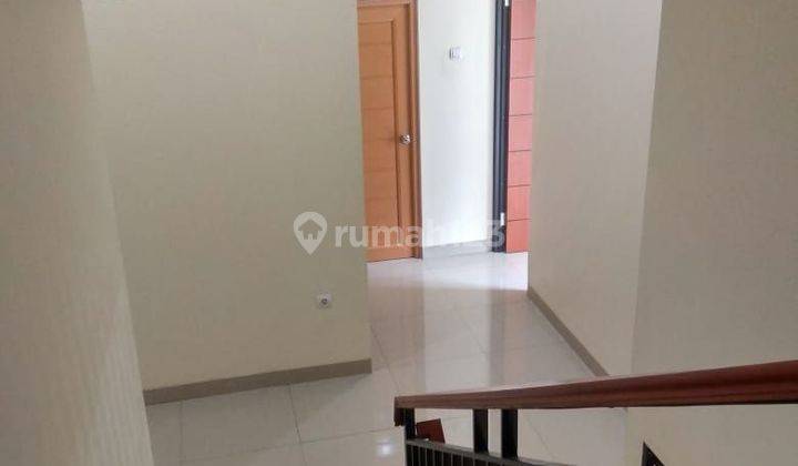 Rumah Posisi Hook Siap Huni 5 Menit Pgc Cililitan 2