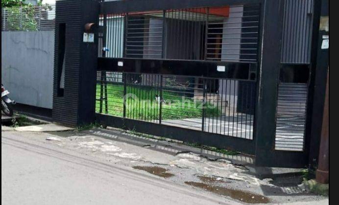 Rumah Mewah Ciracas Kelapa Dua Wetan Ada Kolam Renang  2